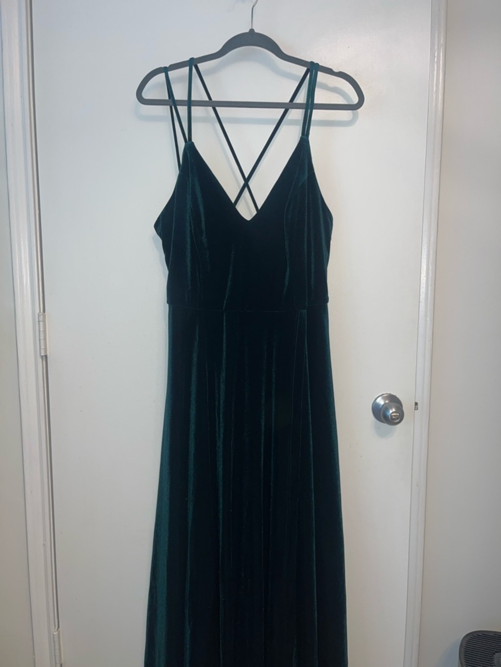 Sleeveless Velvet Maxi Dress with Crisscross Back - Deep Green